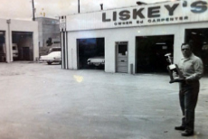 Front of the shop - old picture | Liskey's Auto & Truck